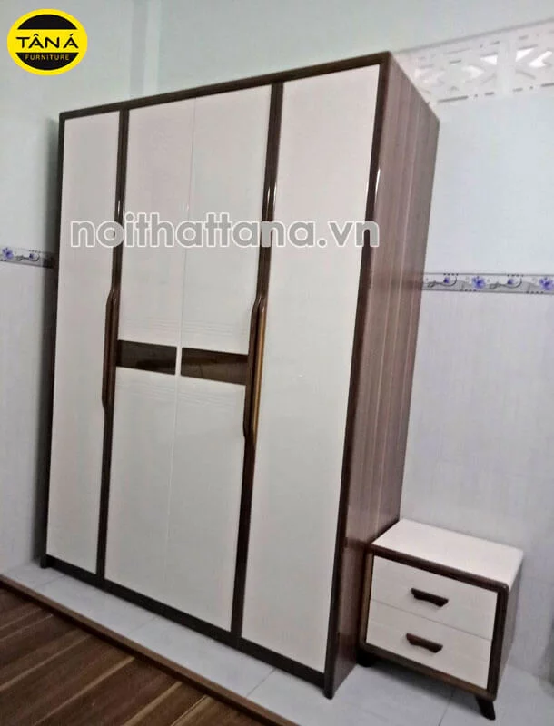 Tủ đựng quần áo 4 cánh nhập khẩu đài loan Tủ đựng quần áo 4 cánh nhập khẩu đài loan